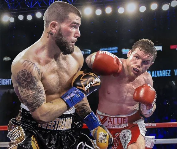 Fightuffc's tweet photo. Watch Boxing live &amp; Saul Alvarez vs. Caleb Plant , in HD and on any device. 

🅾Live Stream▶ 📺 https://t.co/IEbC5MVKWN

🅾Live Stream▶ 📲 https://t.co/weGIDORF3q

Boxing Live Stream
Boxing Online
#boxing https://t.co/QNuU9nLuh4