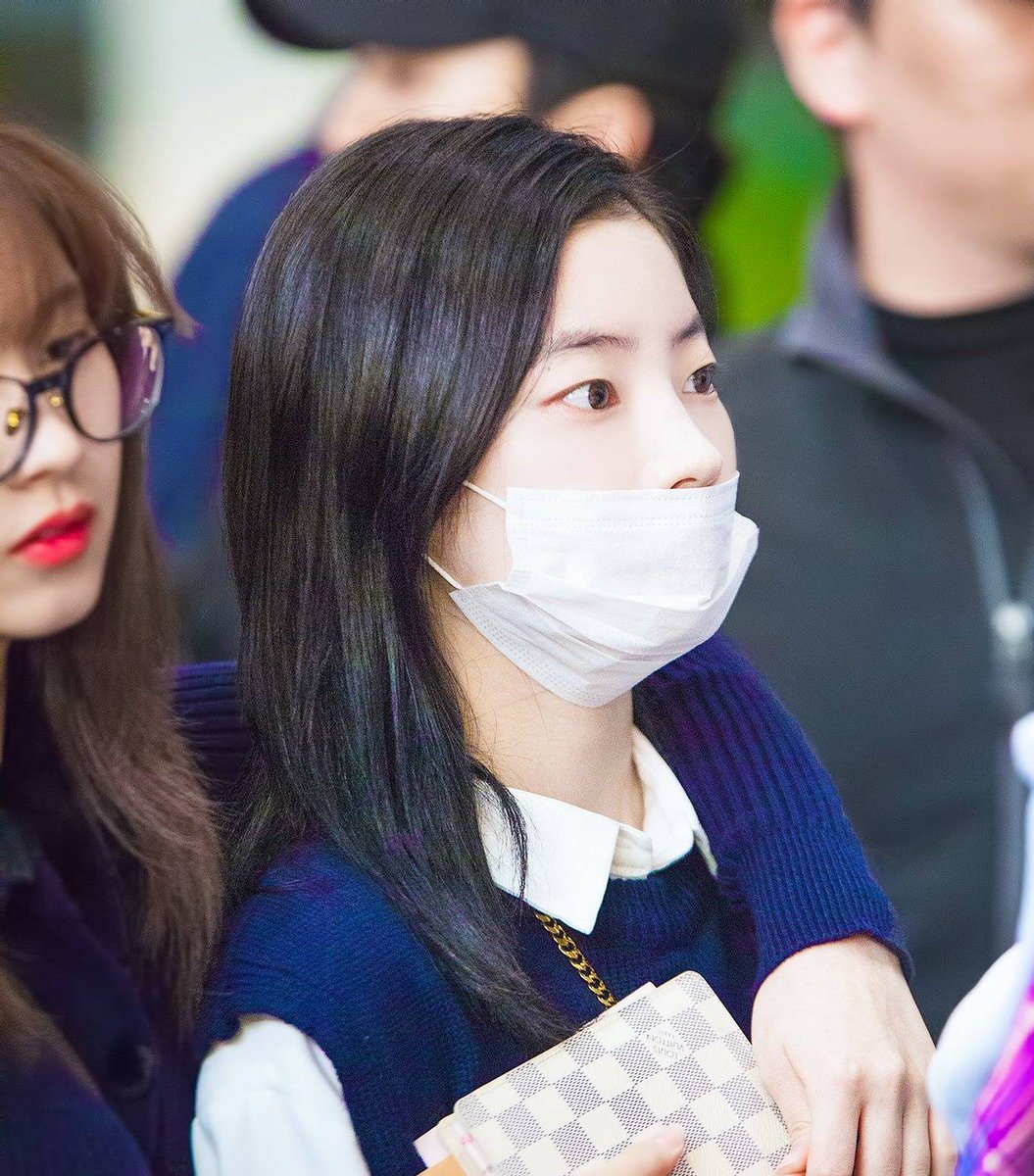 hourlysaida's tweet photo. 🥂 #사이다 #SAIDA @JYPETWICE https://t.co/24pr9m8G5a
