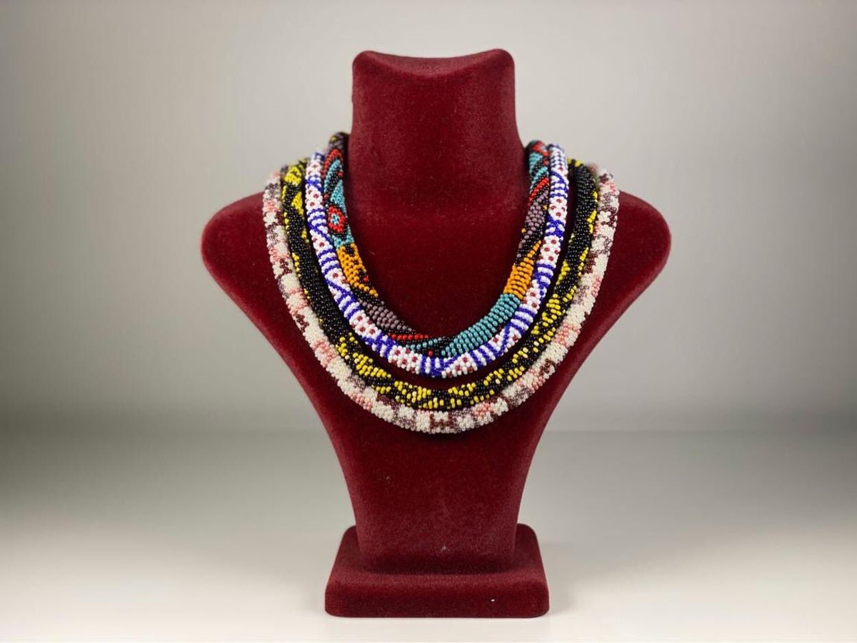 Üç farklı renk ve tasarım ile Bohemian, Jellyfish ve Marine kolye çeşitlerimiz sizleri bekliyor 💁‍♀️ #elyapımıtakı #şıktakı #trendtakı #kolye #kolyemodelleri #takımodelleri #bijuteri #handmade #takı #kolyetasarım #hapishaneişikolye #hapishaneişi #elyapımıkolye  #stylish #handantakı