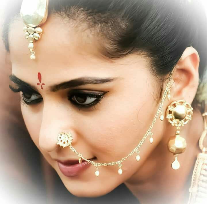 IncredibleVerm1's tweet photo. Happiest Birthday to the most promising, hardworking, admiring and sweetest actress of Tollywood @MsAnushkaShetty https://t.co/WyUyFqEDxn