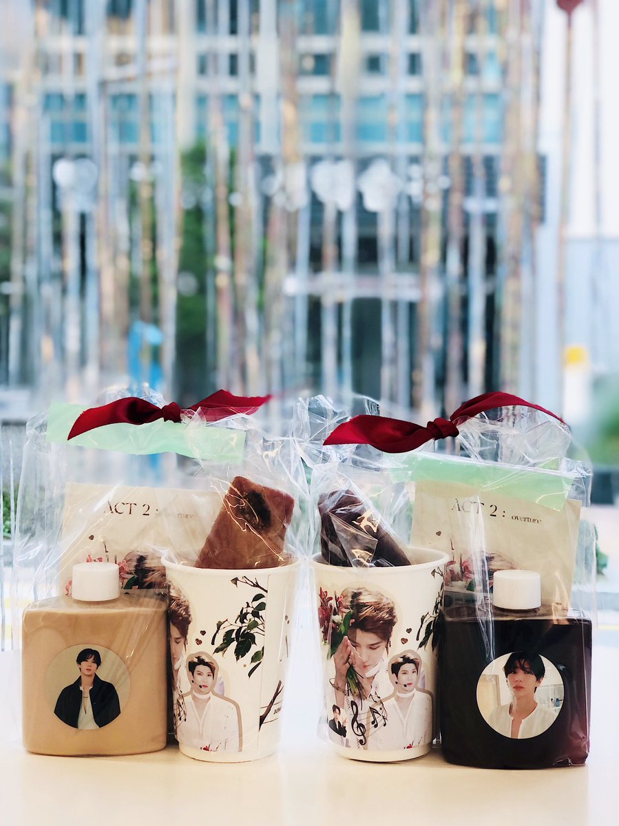 Eternite_TW's tweet photo. 택운아, 생일 축하해 🥰🎂

@JUNGTW_LEO 
@favoriteTAEK 

#사랑하는_정택운_생일축하해
#언제나_우리뮤즈_2막도_함께해
#HAPPYLEODAY https://t.co/O1CnQI6k7o