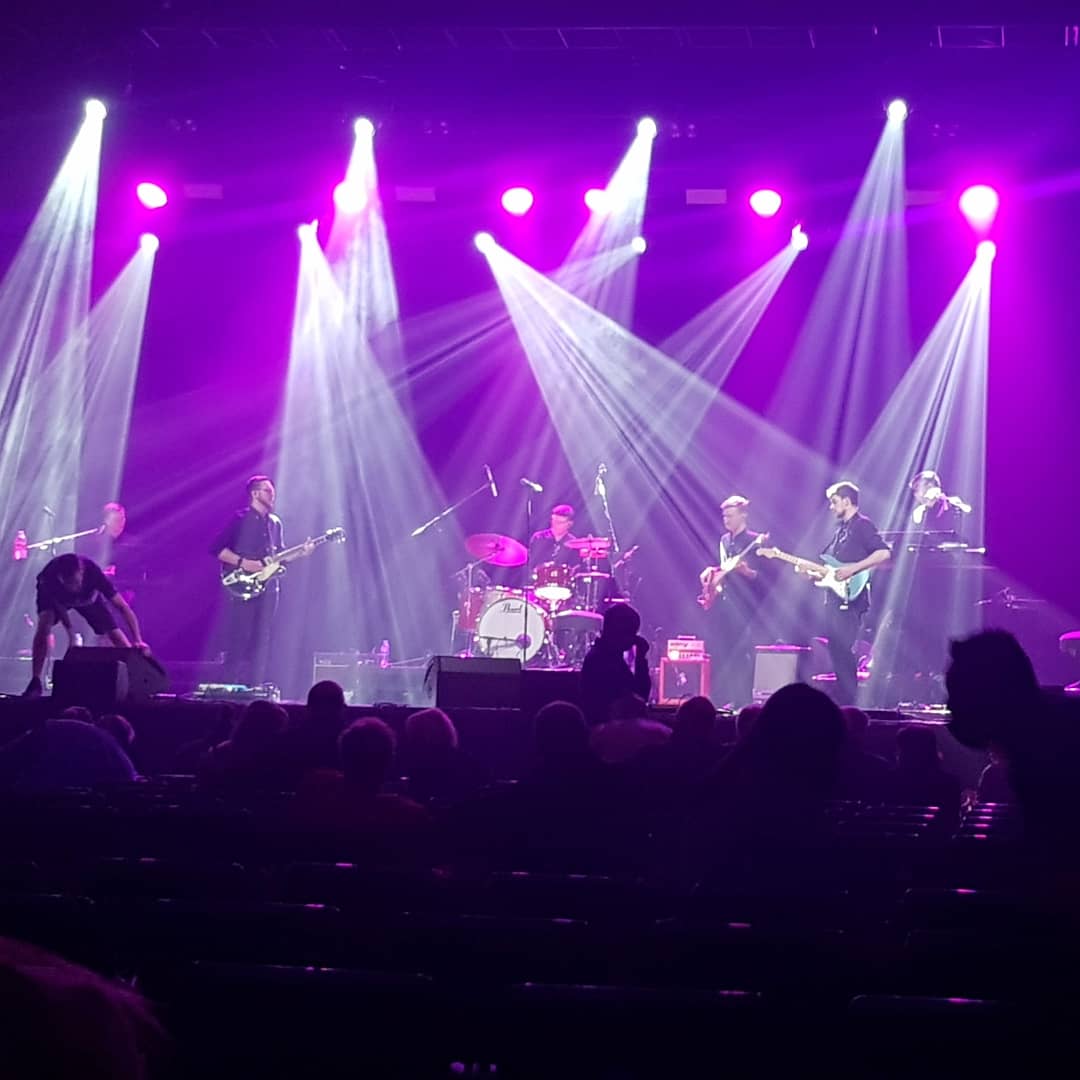 mellindus's tweet photo. Had the best time watching my friends join @IsaacHumphries7 on stage last night at Tunes for Charity. Nothing better than watching people you love having this much fun doing something they love in such an amazing way! A great night for a great cause. https://t.co/Bgh2zOfFYY