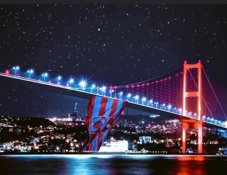 #BoğazdaFırtına Mutlu pazarlar Büyük Trabzonspor’un Büyük Taraftarları 💙♥️