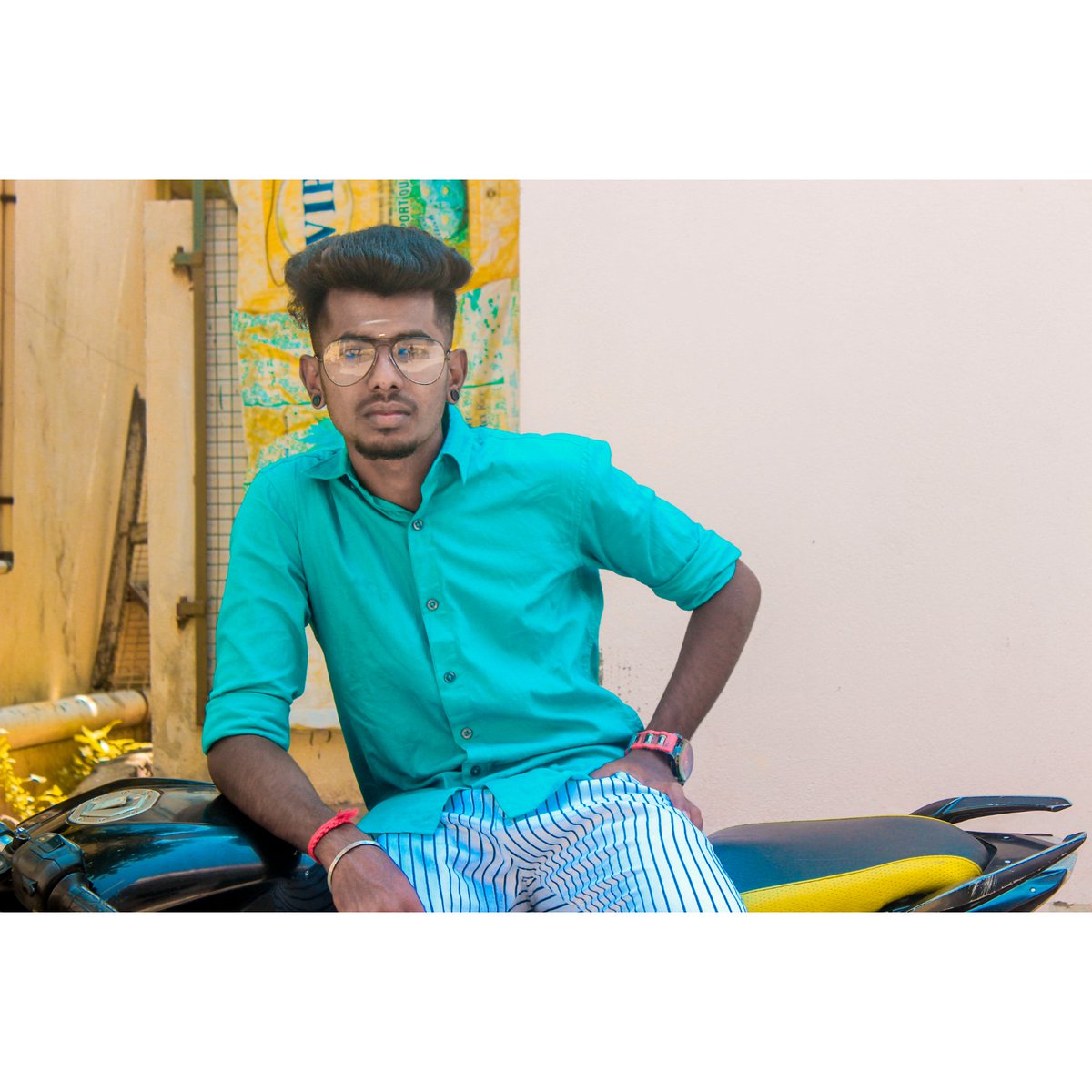 Manoj23435995's tweet photo. 💕💕late wishes happy diwali 😍#manoj_mm_ #_v2_manoj_ #trichy_manoj #trending #reelsinstagram #aswinchelam #💕💕💕 https://t.co/uWlvGnntEr