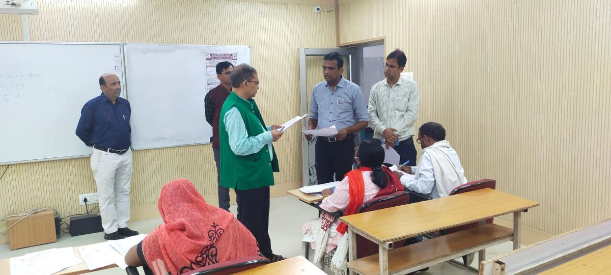 AdmAyodhya's tweet photo. Special abhiyan diwas per Addl Ceo sir ke saath booth inspection kiya gaya aur BLo se update liy gaya. https://t.co/jJkkALTBTH