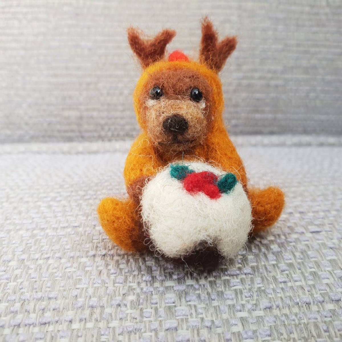 RockingFelter's tweet photo. Good morning!
Sharing my Christmas Bear! He’s decided to dress up as a Reindeer! Hope you love my Christmas edition Bear ❤️
https://t.co/iFXoZyHXae
#etsy #ukgifthour #Christmasgifts https://t.co/fT9mmrLUwm