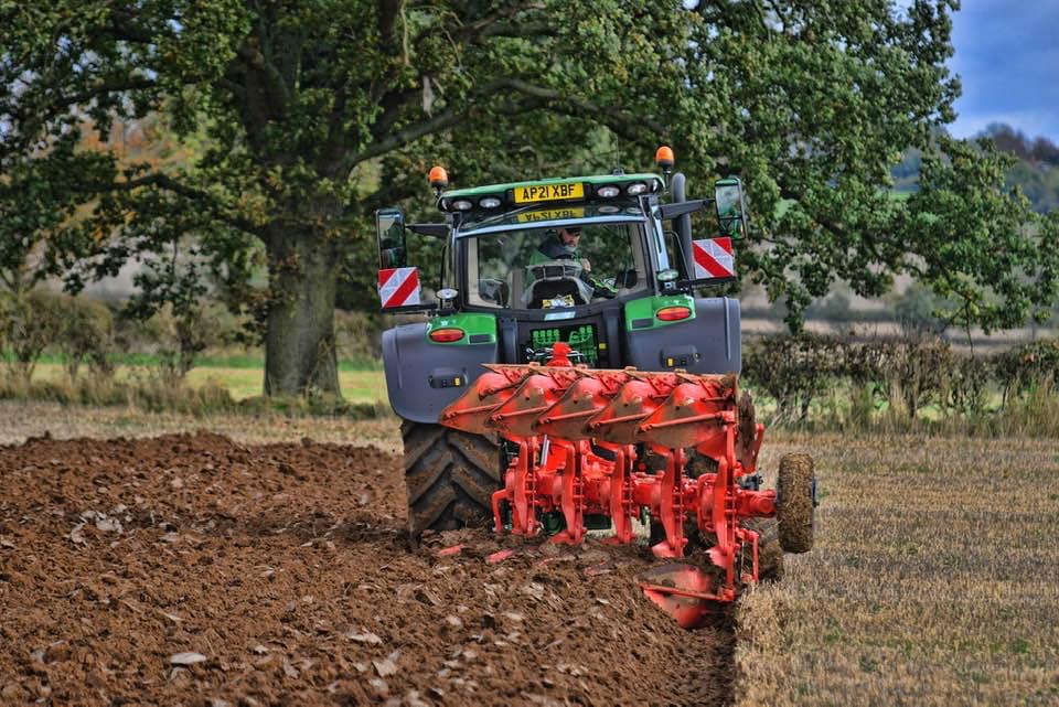 BenBurgessAg's tweet photo. Congratulations to our Oakham team yesterday at the Rutland Ploughing match. With local farmer Peter Downs behind the wheel, they won 1st place in the demonstration plot cup! https://t.co/Gq0CNthzZF