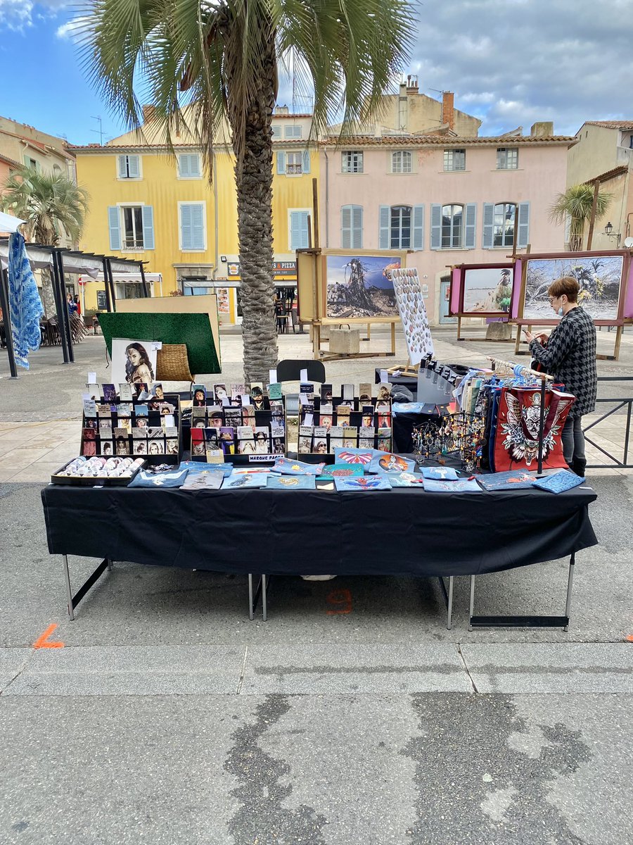 AudreyGianelli's tweet photo. Here we go.
Le marché créateur de la Seyne sur mer, Place Martel Esprit est ouvert et vous êtes tous les bienvenues ❤️
A très vite 😛
•
•
#laseynesurmer #var #evenementvar #evenementsvar #marchecreateurs #consommerlocal #creatricefrancaise #madeinfrance #creatrice #artiste https://t.co/53RjNxZht4