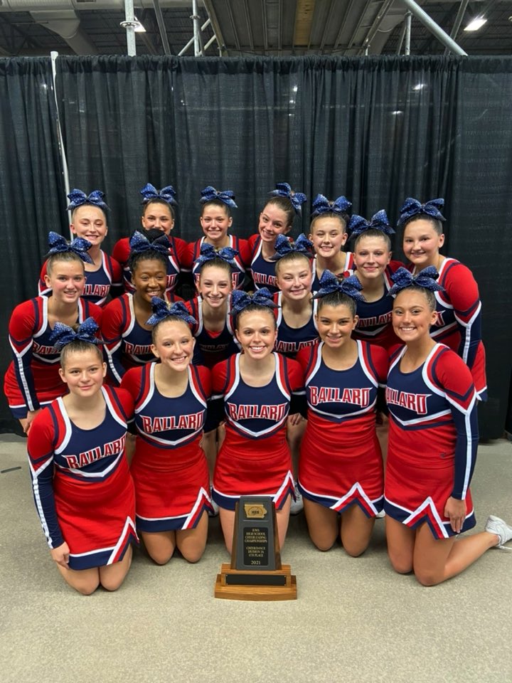 BHSbombers's tweet photo. Nice job ladies! Fourth place finish. #statecheer https://t.co/5wtnIQvqEh
