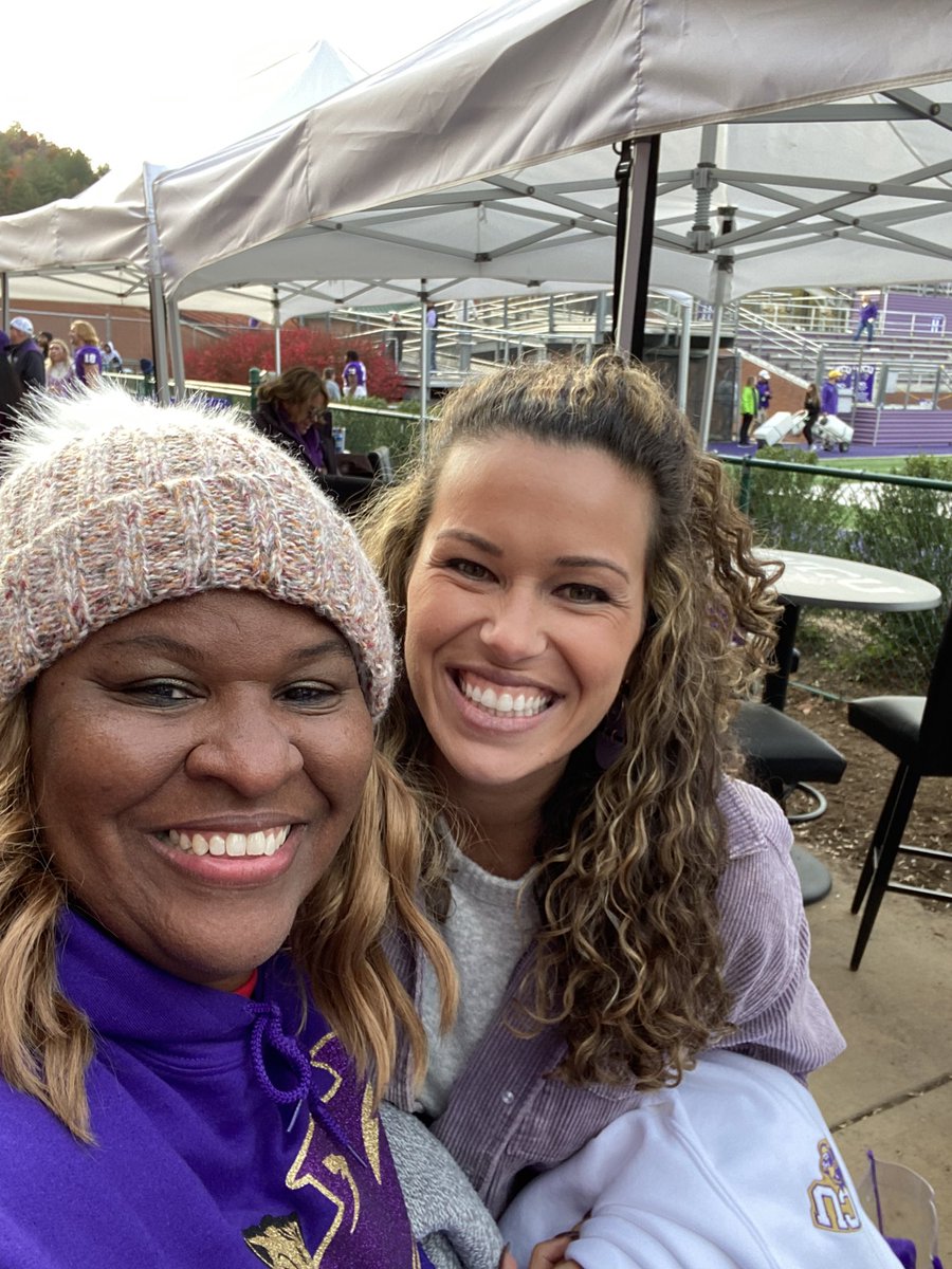 RelondaA's tweet photo. 💜💛 Our Catamount Family @Alex_3m @AlexGaryAD @kmav0812 https://t.co/xA0mi6XxcT
