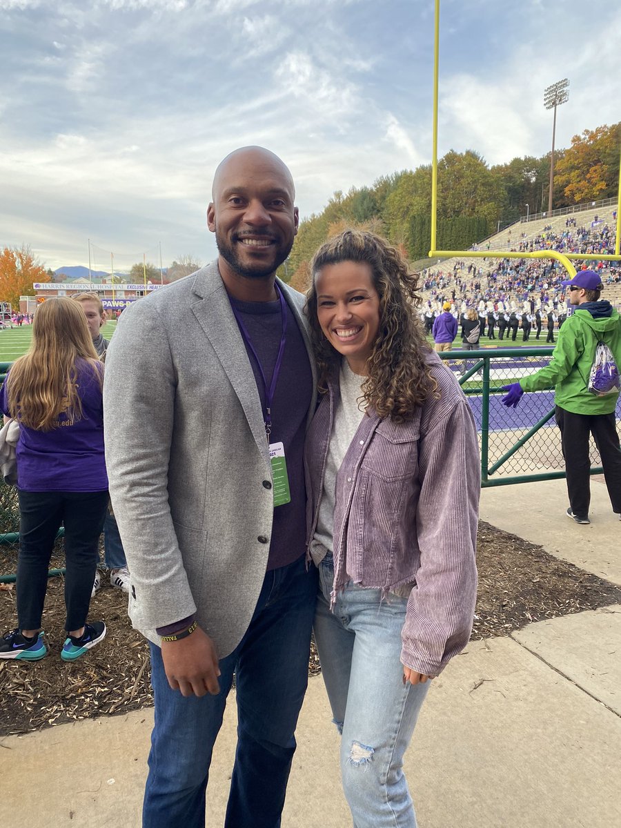 RelondaA's tweet photo. 💜💛 Our Catamount Family @Alex_3m @AlexGaryAD @kmav0812 https://t.co/xA0mi6XxcT