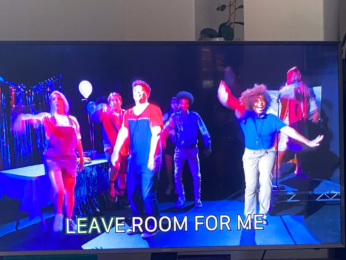 daniiks's tweet image. Watching “puberty the musical” by @smosh! How did I miss this upload!!! So brilliant! Every song is 💯 #pubertythemusical #smoshcrew #purebrilliance