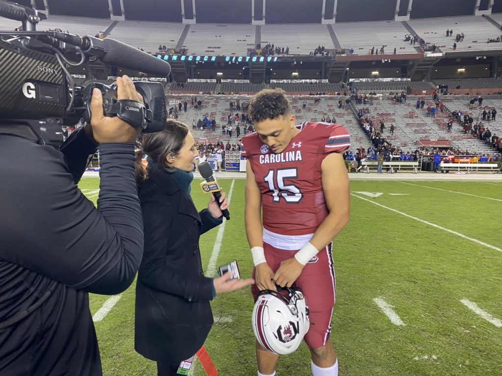 mdebates's tweet photo. Special night for this kid and a special night for @GamecockFB. 🤙

TEAM win. These dudes just don’t stop fighting. 🥊 

#Gamecocks🐔🏈 // #ForeverToThee https://t.co/bGosXQcU3p