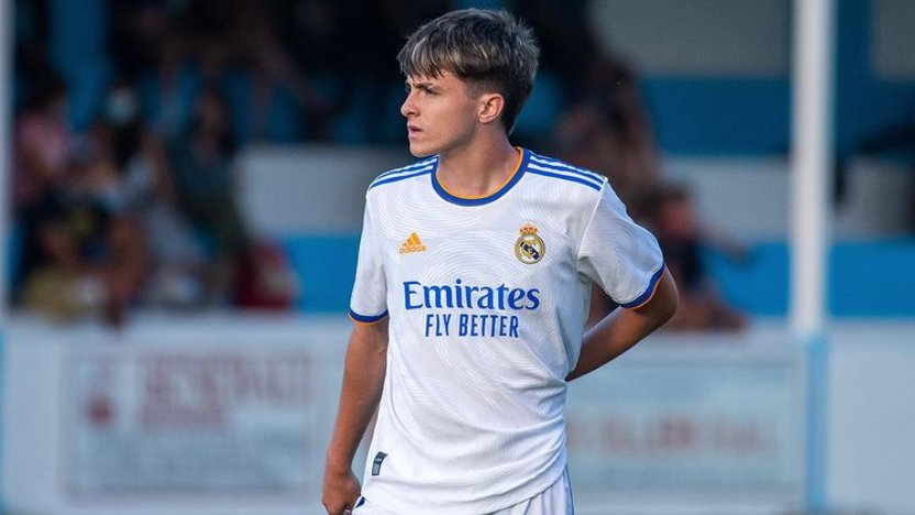 サッカー若手紹介所 𝐍𝐚𝐦𝐞 ブルーノ イグレシアス 𝐂𝐨𝐮𝐧𝐭𝐫𝐲 スペイン 𝐂𝐥𝐮𝐛 レアル マドリード 𝐀𝐠𝐞 18 03 5 1 𝐏𝐨𝐬𝐢𝐭𝐢𝐨𝐧 Amf 𝐑𝐀𝐍𝐊 A サラマンカから誕生したラ ファブリカの真珠 現在はu19でプレーし