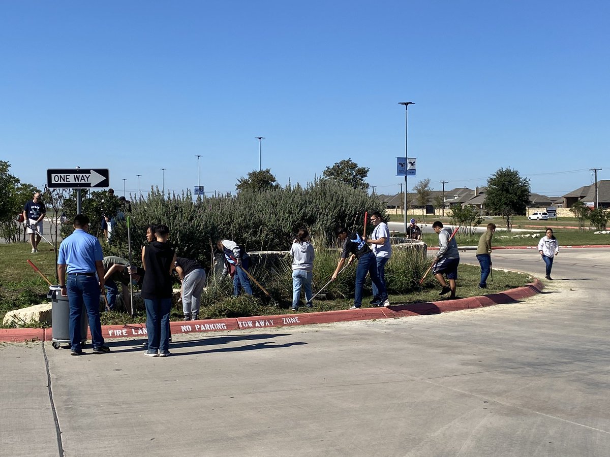 Rick_Yzaguirre's tweet photo. Just a great job by our @HRotc cadets today…they took time out of their Saturday to help beautify the nest!!! @NISDHarlan https://t.co/HIF07lgtjq