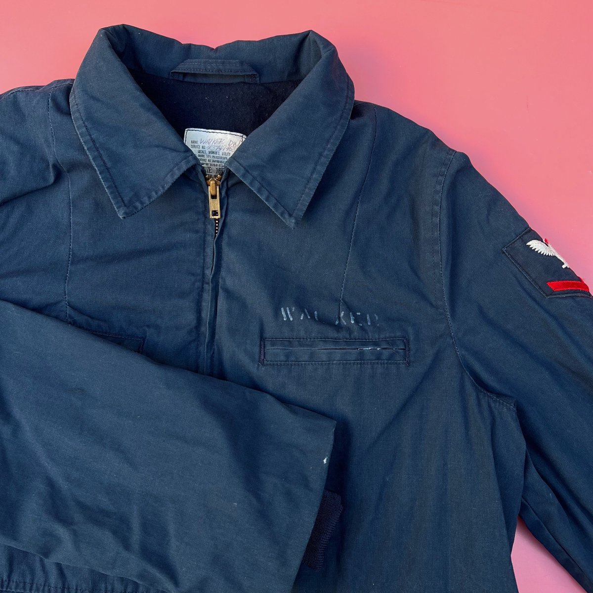 FBT_SHOP's tweet image. 🪝🪝🪝
size 16R
¥6,600-
サブマリンジャケットです⛴
カスタムベースにどうでしょう？
#usnavy 
#utilityjacket 
#FBTSHOP