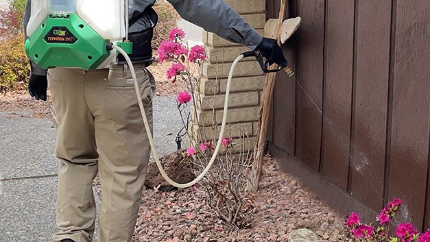 Halloween may have passed but the creepy crawlers are still coming out. Let us help and protect your home all year round. 🕷 #senskeservices
Visit our website to learn more about Senske Services Pest Control options: senske.com/pest-control/