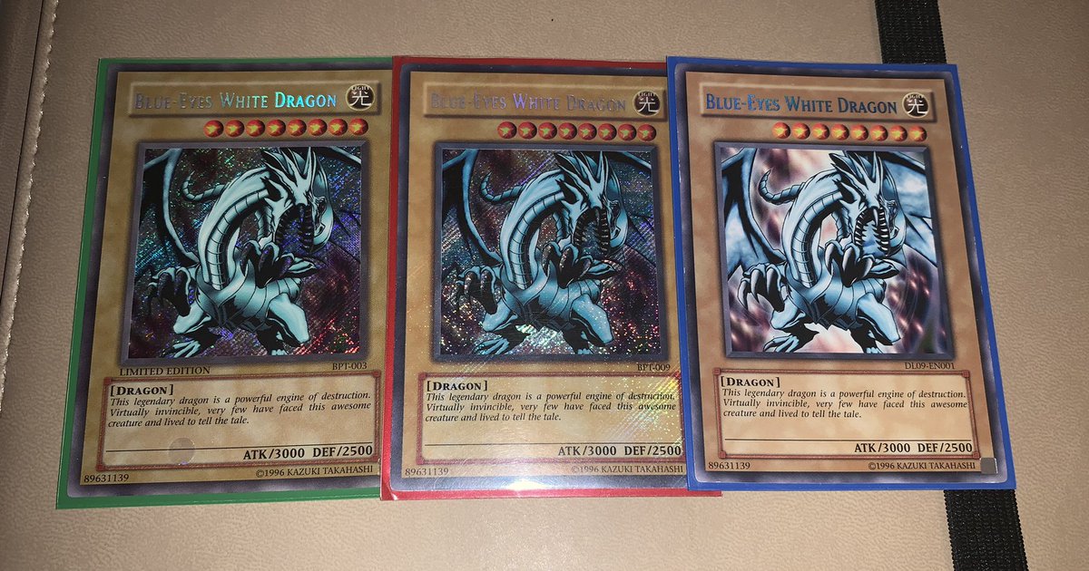 JaredFlora7's tweet photo. Easily my favorite blue-eyes themed cards in my collection #ygocollection #Sweepstakes @YuGiOh_TCG https://t.co/w1HY7L3Fmn