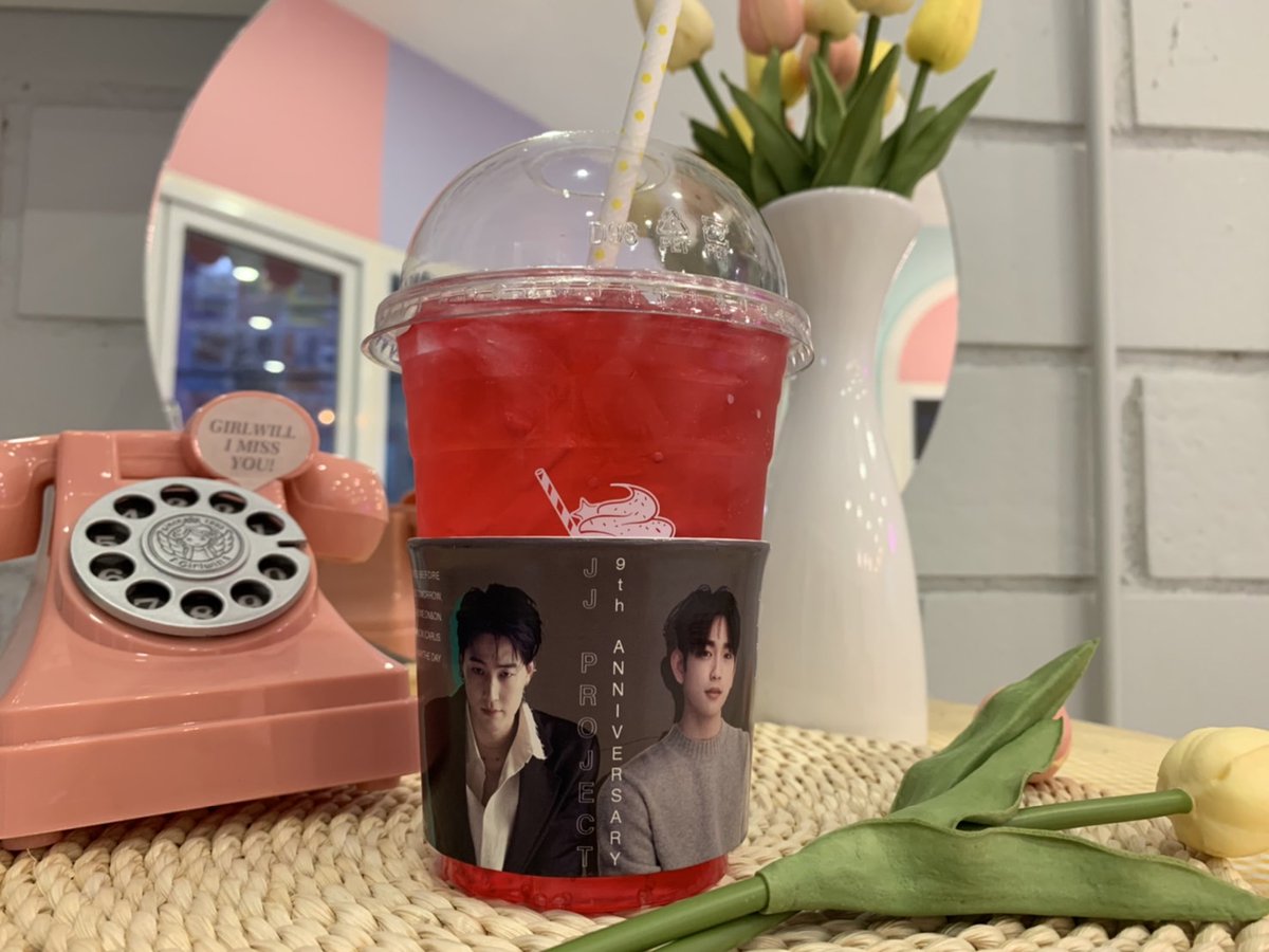 FandomCafe_'s tweet photo. แก้ว #JJProject
เหลืออยู่ไม่กี่ชิ้นแล้วนะคะ 😉
📌ร้านอยู่ปากซอยรัชดาภิเษกซอย14 (มีที่จอดรถ)
🚅Mrtสถานีห้วยขวางทางออก1
⏰10:00-20:00
𝕁𝕁ℙ𝕣𝕠𝕛𝕖𝕔𝕥 𝟡𝕥𝕙 𝔸𝕟𝕟𝕚𝕧𝕖𝕣𝕤𝕒𝕣𝕪
#JJProject
#9YearsWithJJProject
#JJProject4Ever https://t.co/J0j1c3UuUS