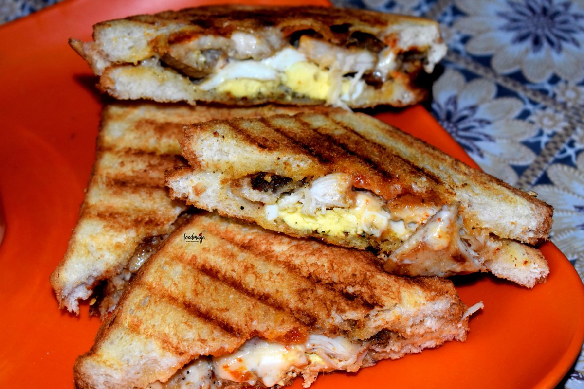 foodmage2020's tweet photo. 📷 : ɢʀɪʟʟᴇᴅ ᴄʜɪᴄᴋᴇɴ ꜱᴀɴᴅᴡɪᴄʜ 🥪💯🤤

#Foodmage ❣ #Breakfast ✌ #GrilledChickenSandwich #ChickenSandwich 🤤🔥 https://t.co/bjzAEOlPbS