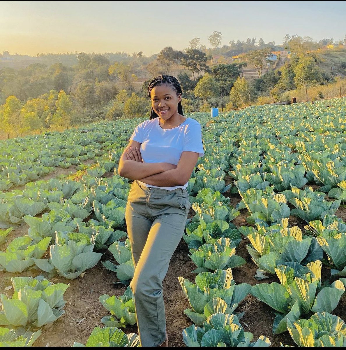 Tnngcobo's tweet photo. We wrongly perceive SA youth as homogeneous group - political activists. Met many of them yesterday who are in business. #BabesWeklabishi has a successful business which has never received any funding #businessnetworkingsession #thamishoba https://t.co/Ra2jApLOGN