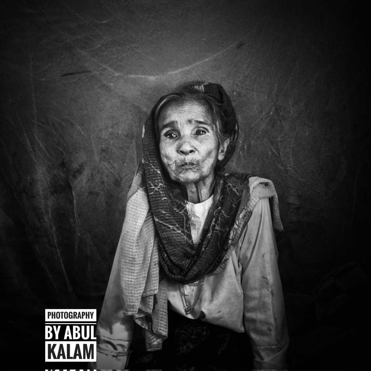 kalamabul408's tweet photo. My portrait photography of the world 🌍📷
IMAGE BY Abul kalam Rohingya portrait
#Extradinary shot portrait
#Rohingya
#refugee
#refugees
#refugeecamp
#RefugeePortrait
#photography
#creative
#education
#bangladesh
#humanrights
#journalism
#documentary
#blacknwhite
#blackandwhite https://t.co/oYPdIW4MbW