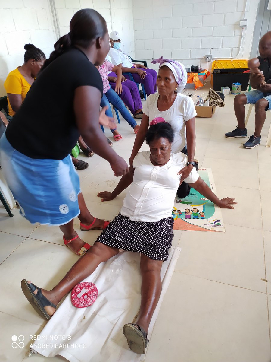 En la práctica del ejercicio de la Partería Tradicional. Cuidados y protección tanto de la gestante como del bebé. XV Encuentro Departamental de Parteras y Parteros del Departamento Del Chocó, Unguia- Chocó del 1 al 5 de  noviembre 2021