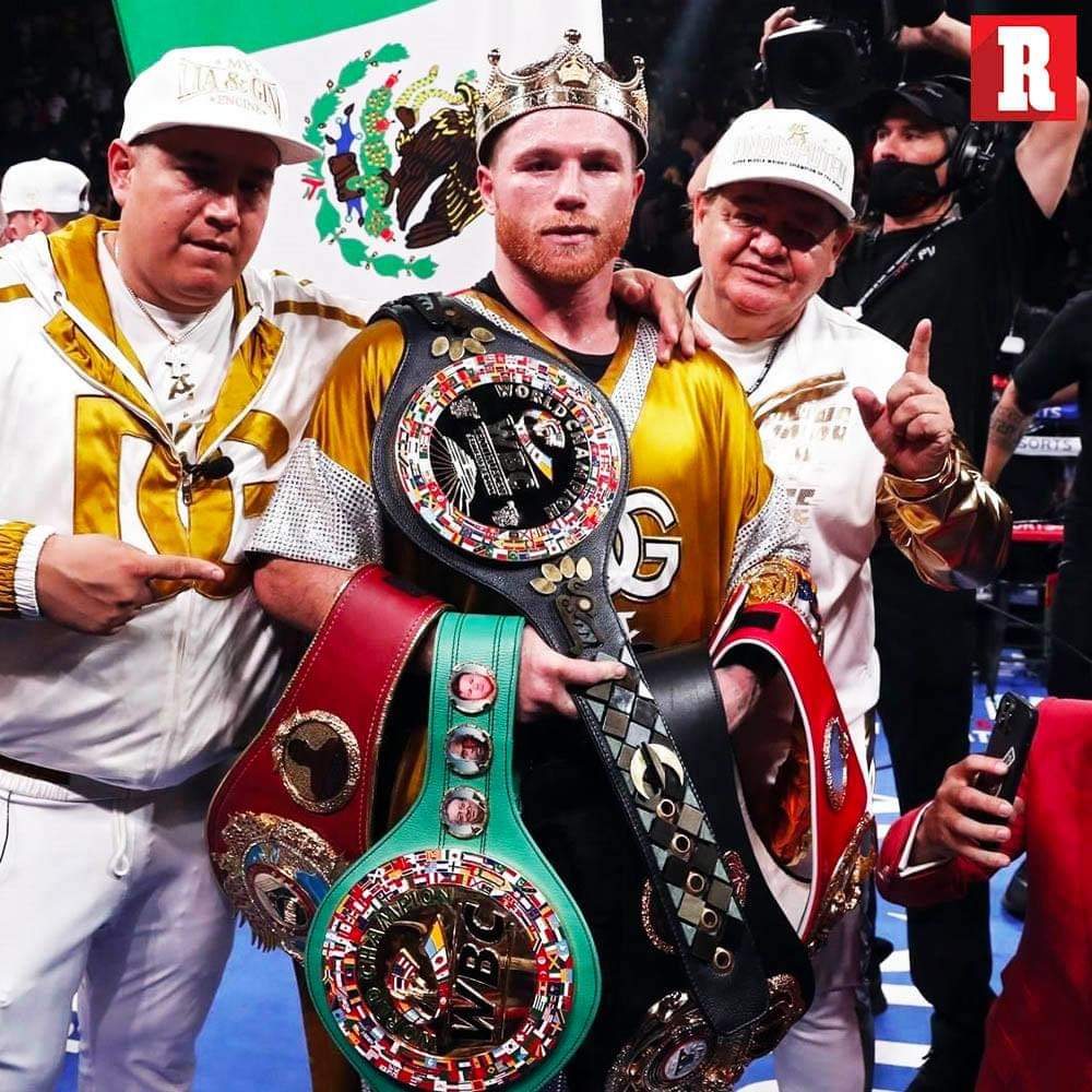 fans_canelo's tweet photo. El equipo más ganador y leal que existe en este planeta.💪👊🔥🥊♥️ #PuroTEAMCANELO #1 @Canelo https://t.co/mvOxGv1lss