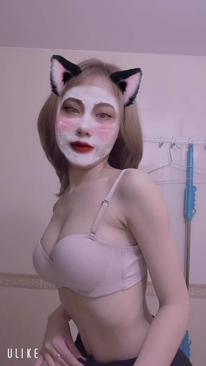 FeiyueQ's tweet photo. 曾经发给男朋友的照片
#母狗 https://t.co/3BZtfrxJZh