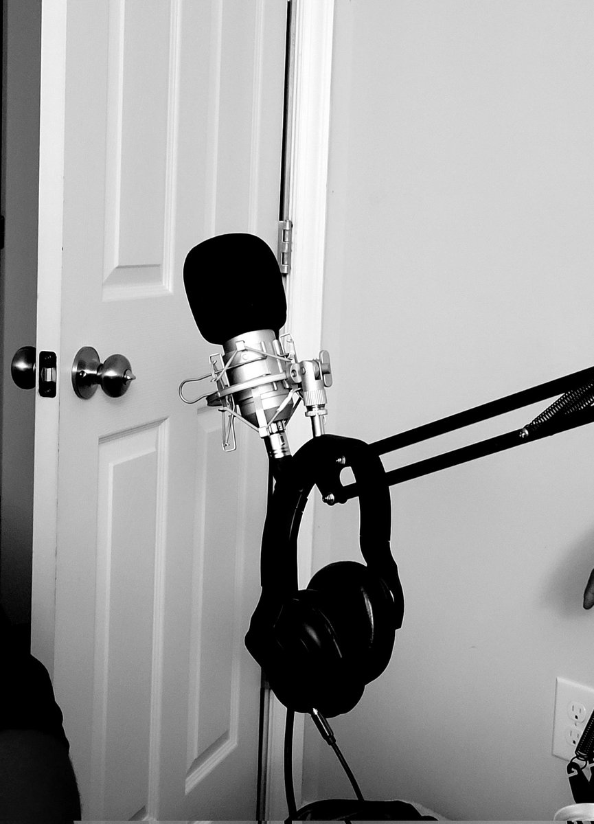 BViewspod's tweet image. Recording night episode 47!