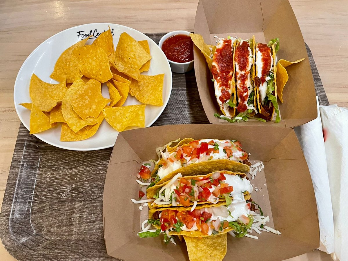 junajunz's tweet photo. It's okay if u fall apart sometimes. Tacos fall apart we still love them. https://t.co/SD9WrVxFbJ