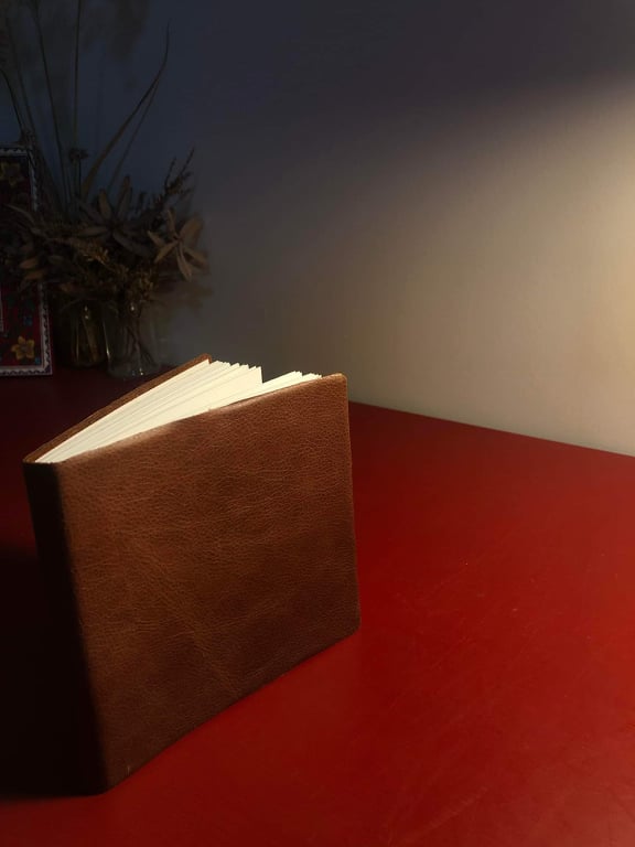 mklmcguirk's tweet photo. #Bookbinding is an ancient art form and a new hobby Campbell took up in #lockdown. He makes books using a Japanese technique to give to friends and family. During the lockdown, it was a way to escape reality. Here are some shots of his work @UOWTV #socialj https://t.co/lPxCHlAKIM