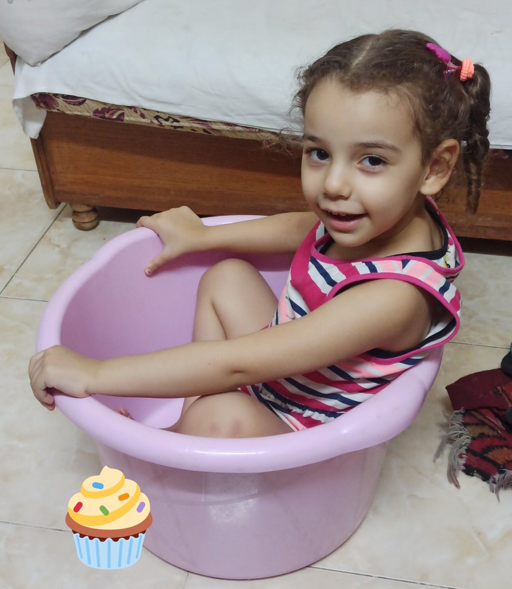 كابكيك بس كبيرة شويتين ❤️♥️♥️