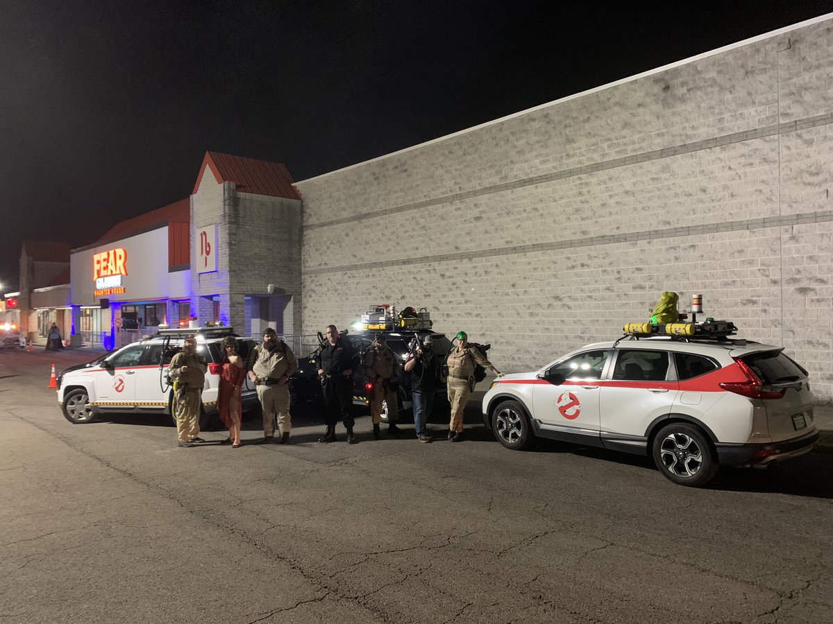 columbusgb's tweet photo. We are on site making sure the spirits stay in at BLACKOUT! Who you gonna call? 🚫👻 4 Ectos, 7 Ghostbusters, and 1 Zuul helped contain the paranormal energy within the perimeter. #ghostbusters #ghostcorps #blackout #asseenincolumbus #fearcolumbus #fear #spookyseason https://t.co/d3Ra3Rr57s