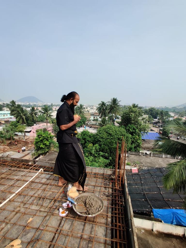 HoneyyGroup's tweet photo. Honeyy Sreenivasam-31 Final slab at Gajuwaka Location.
#FinalSlab #HoneyyConstructions #slab #Gajuwaka #RealEstateProjects #OngoingProjectsinGajuwaka #NewConstructionsinGajuwaka #RealEstateProjectsinGajuwaka #NewConstructions #newprojectsnearme https://t.co/YTVbmxoTf1