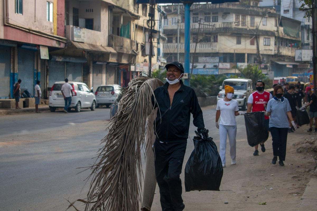 Plogging drive with team better dimapur and evergreen escorters .... Pick any plastic waste while you jog...... 31st Oct 2021.. #swachhbharatgov