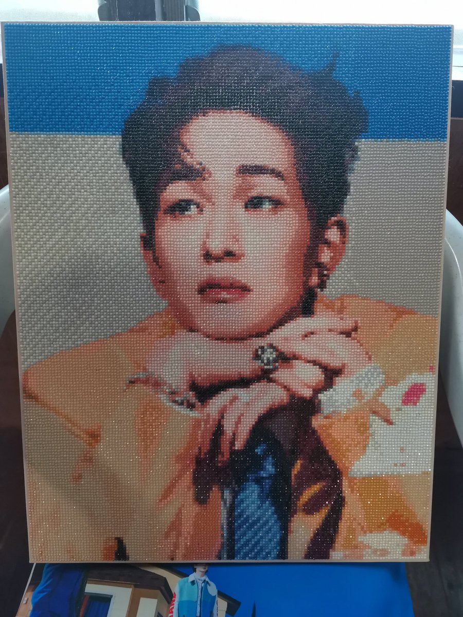 MargaMae6's tweet photo. I'm finally done!

After several days of neck pain and salon pas, I have finally finished my Onew Cubic painting. 😍😍😍

Also I’m voting SHINee for 2021 MAMA Worldwide Fans’ Choice！

#MAMAVOTE  #shinee
@SHINee https://t.co/LFZ8qz4FvI