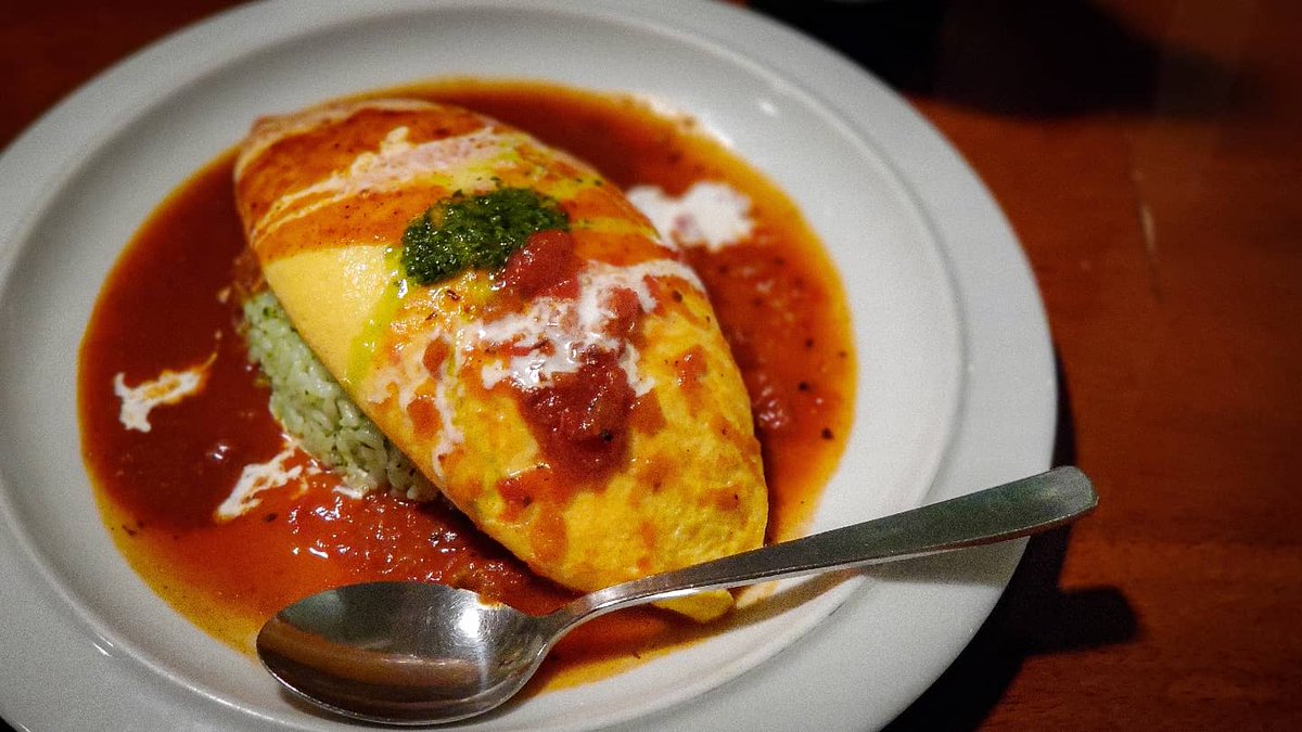Naoo_chan_'s tweet photo. 今日の食べ活!😋
『 Bg Cafe 』さんにて
「 ジェノバオムライス 」
ふわとろ〜
美味しかった♡♡
ごちそうさまでした!🙏🏾
#BgCafe
#ビージーカフェ
#ジェノバオムライス
#ハイネケン
@bgcafejapan https://t.co/rbI3Mp8zvI