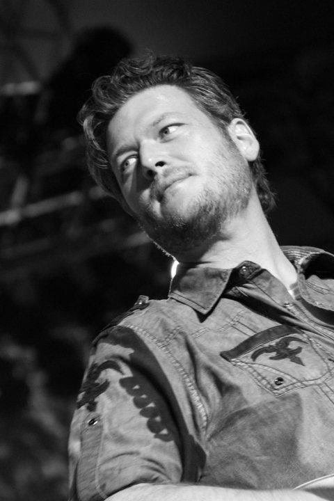 HanneHansen28's tweet photo. Please retweet to vote for #BlakeShelton as #TheCountryArtist of 2021 at the #PCAs 💕💕 https://t.co/eQafuVxBMs