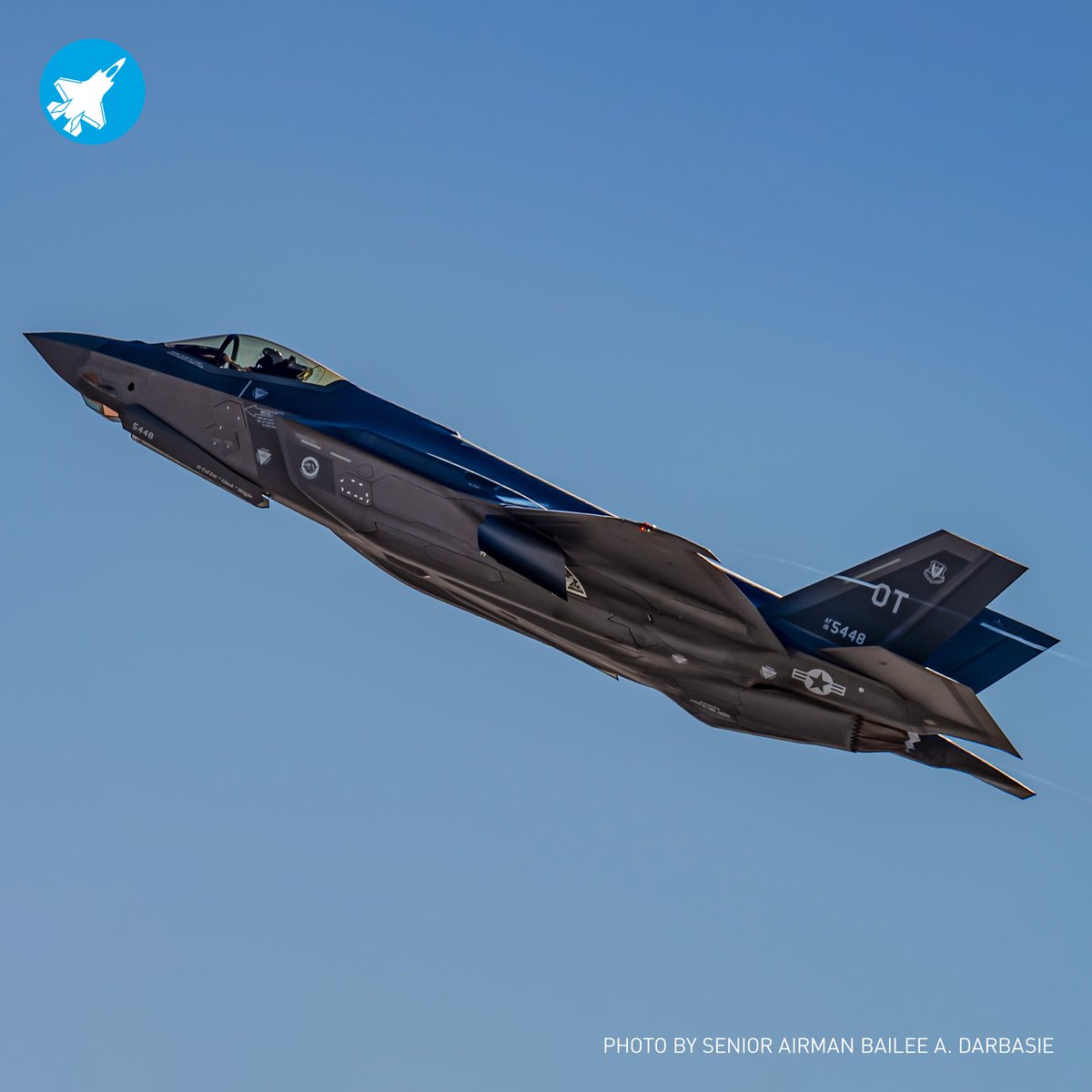 TheDeadDistrict's tweet image. #USAF tests cross-country data sharing across three Flag exercises.
4 the 1st time, the USAF conducted out the 3 test flag exercise at 3 separate locations simultaneously. The #OrangeFlag, #EmeraldFlag and #BlackFlag large force test events were held Oct.26 in CA, FL and NV
1/