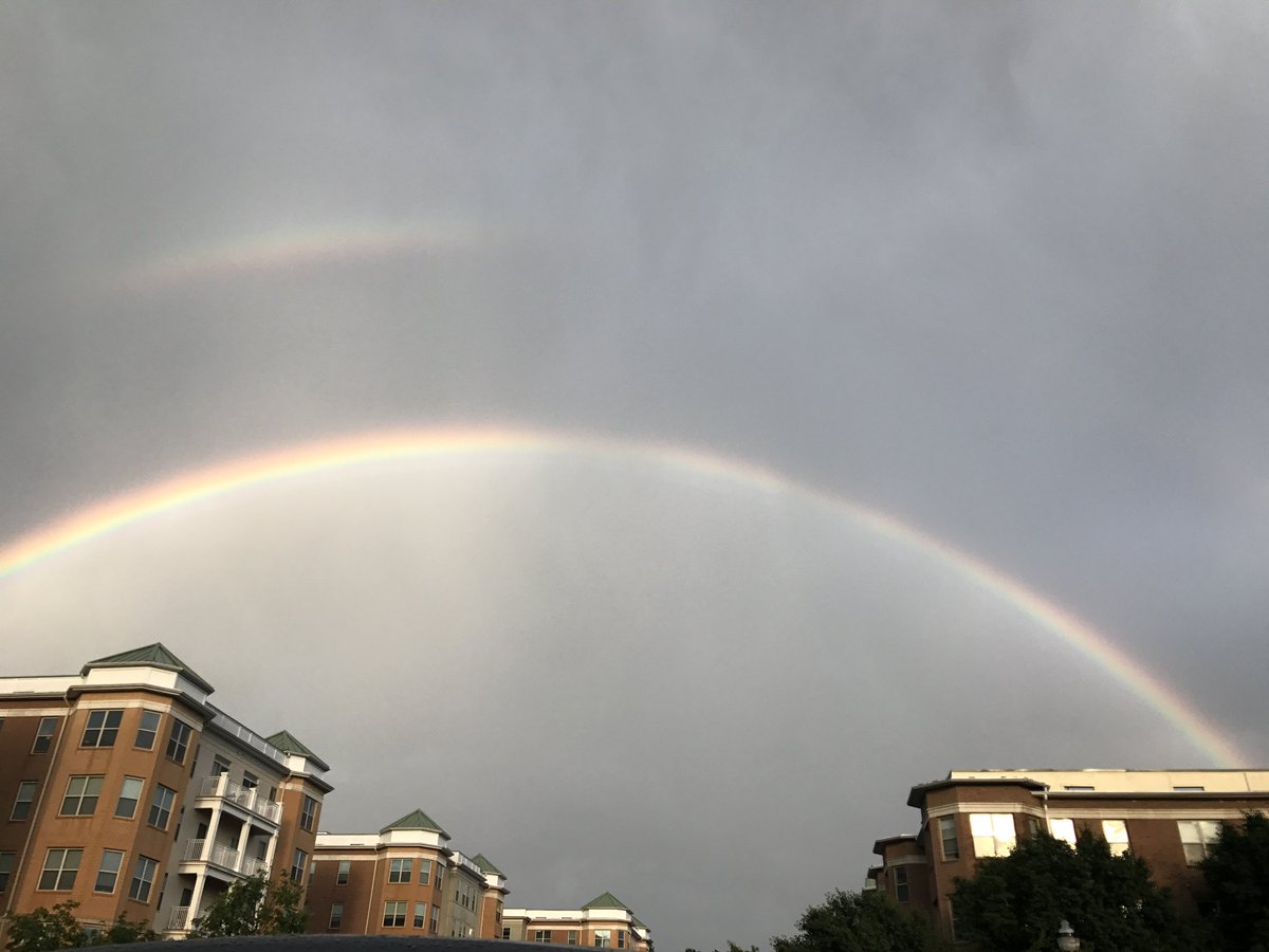 MsCSciencenMath's tweet image. Speaking of light waves…… do you see the beginning of a double rainbow? @GravellyS #missionsuccess #Ourgravelly #grizzlyheroes