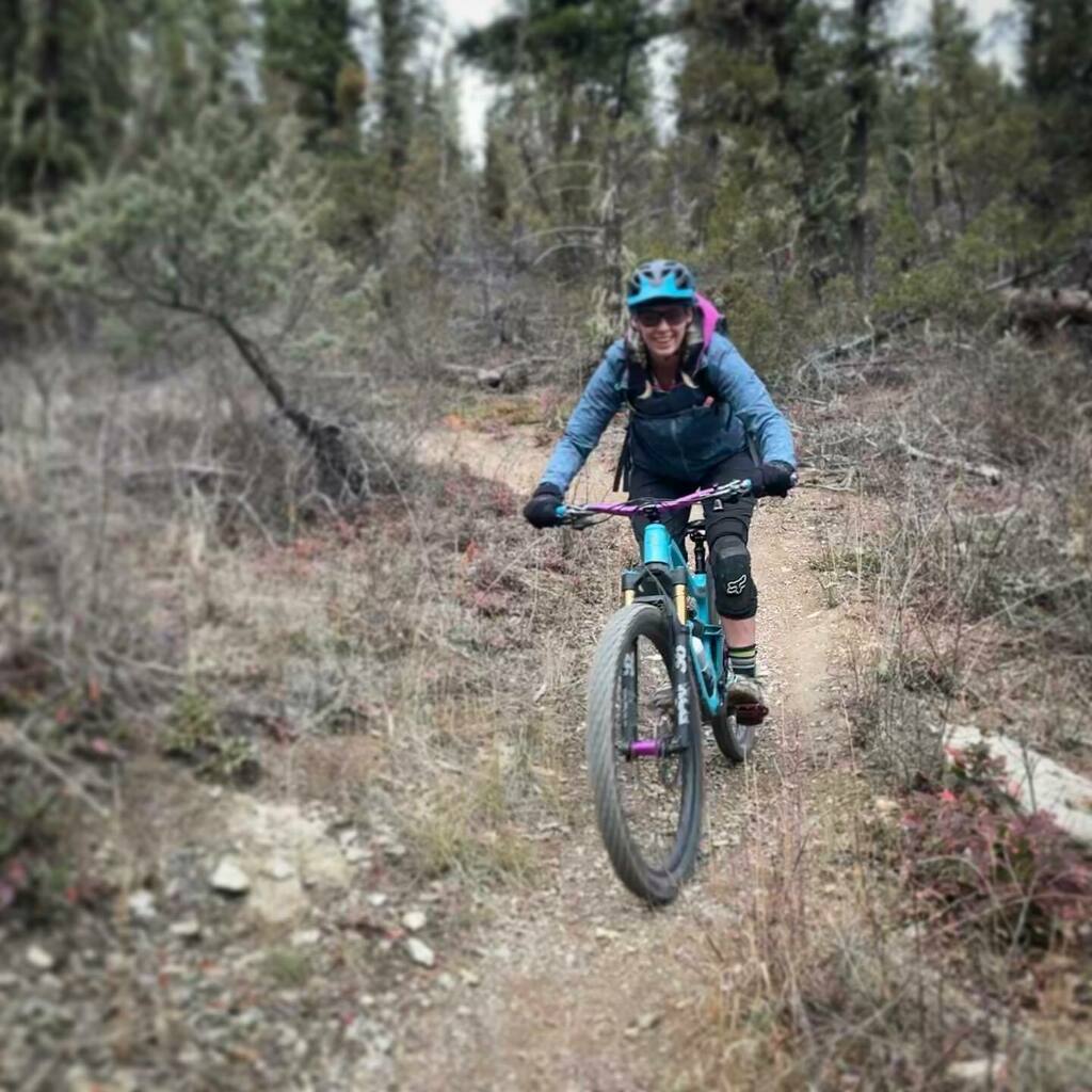 The smile is why we do this. 
.
.
#montanabicycleguild #mtbhln #girlswhoride #montanamoment instagr.am/p/CV9p3IPr2dR/