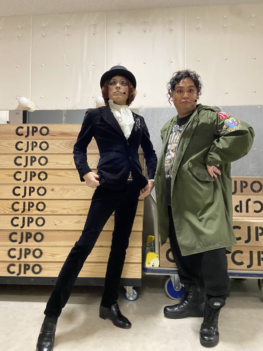 kazuma_original's tweet photo. 夢のような21公演が終了しました✨
感無量‼️
そして終わってROLLYさんに写真撮ってもらいました😁
後ほど感想も書きたいと思います❗️
来てくれたお客様、本当にありがとうございました😊

#ロビン
#本髙克樹
#今野大輝
#7MEN侍
#ROLLY
#鈴木勝秀 https://t.co/AIZp3Ml5Tw