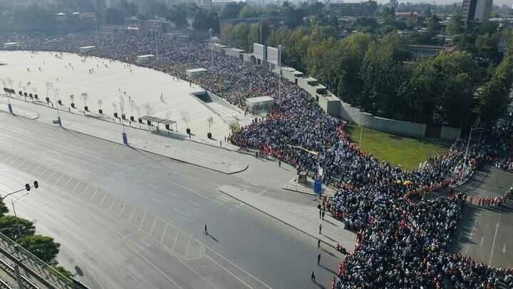 TigistDesalegnJ's tweet photo. በየትኛውም ሁኔታ፤ በማንኛውም ሰአት ለሃገሬ እቆማለው!
Ethiopia a symbol of African independence ! Today November 7/21 Addis Ababa 💚💛❤️🇪🇹💥#NoMore #EthiopiaPrevails #HandsoffEthiopia @CNNAfrica @Reuters @SkyNews @CNN @BBC @BBCPolitics https://t.co/Nu1e3gJKGo