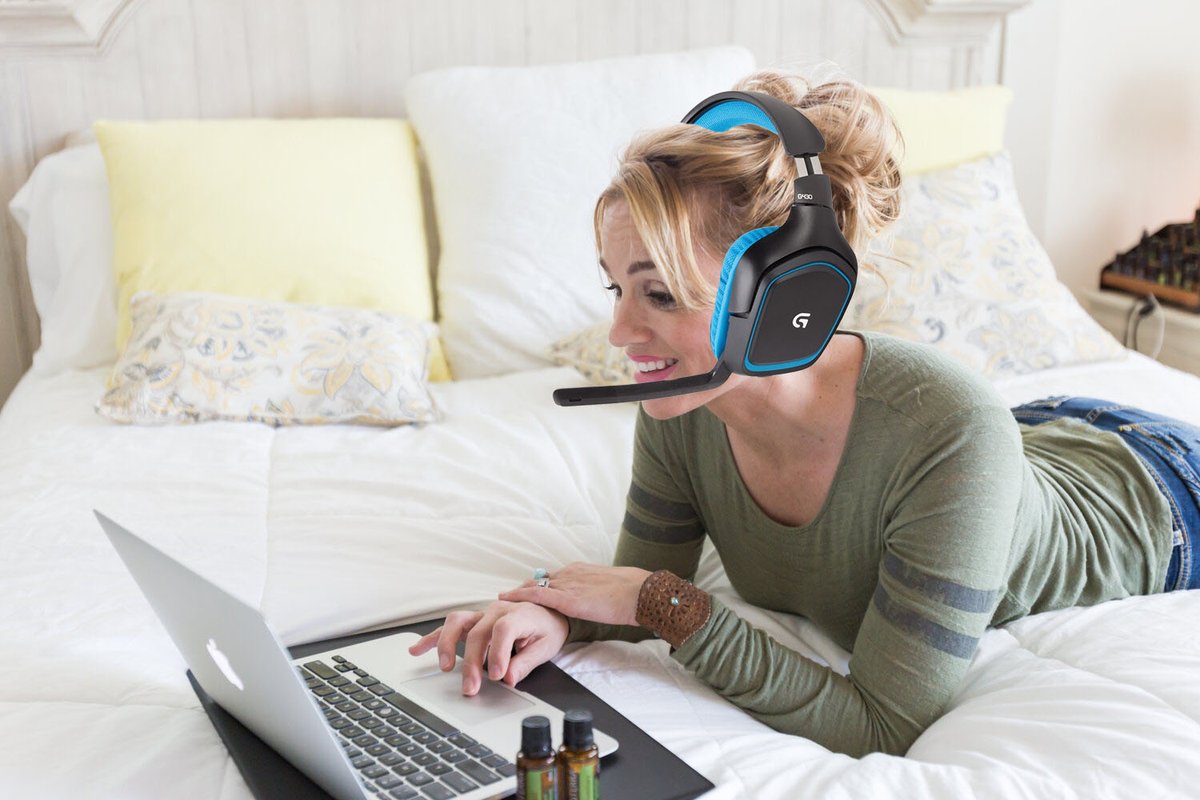 FriskyBeast tweet media