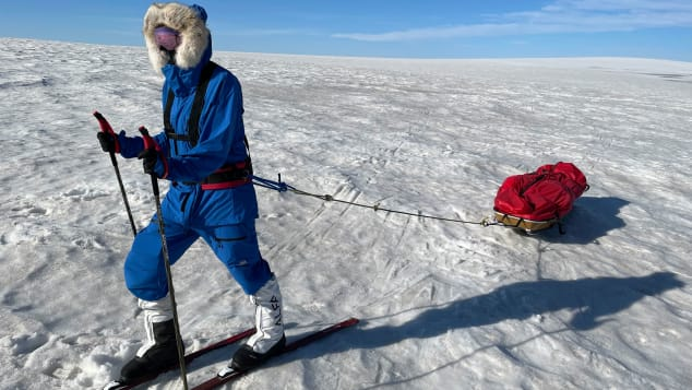 _bharatkibeti_'s tweet photo. British Sikh Army officer aims to be #first_woman of color to #ski solo to South Pole
@PreetChandi10, who has adopted the nickname #Polar_Preet, is aiming to make history
The British-born Indian Sikh Army officer is embarking on November 7 on the long voyage to #Antarctica
1 https://t.co/WGwAMGWjov