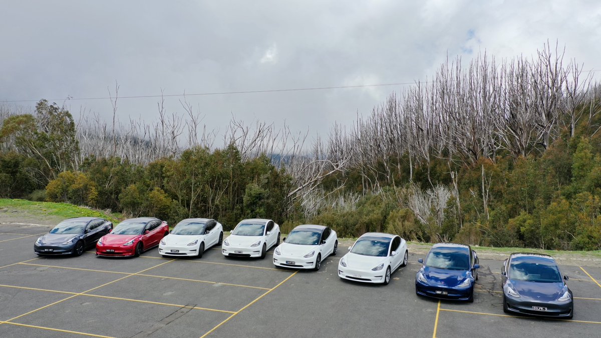 MrDeeMac's tweet photo. Tesla Meet - Lake Mountain https://t.co/w8sxYiiJmP