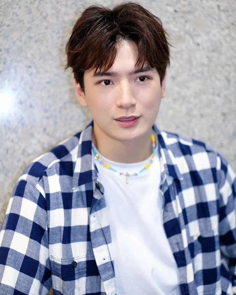 KPERAWATLOOKS's tweet image. biggest sunshine alive. ⛅