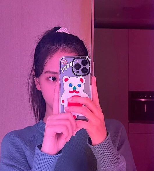 jisoo’s phone case 🥺