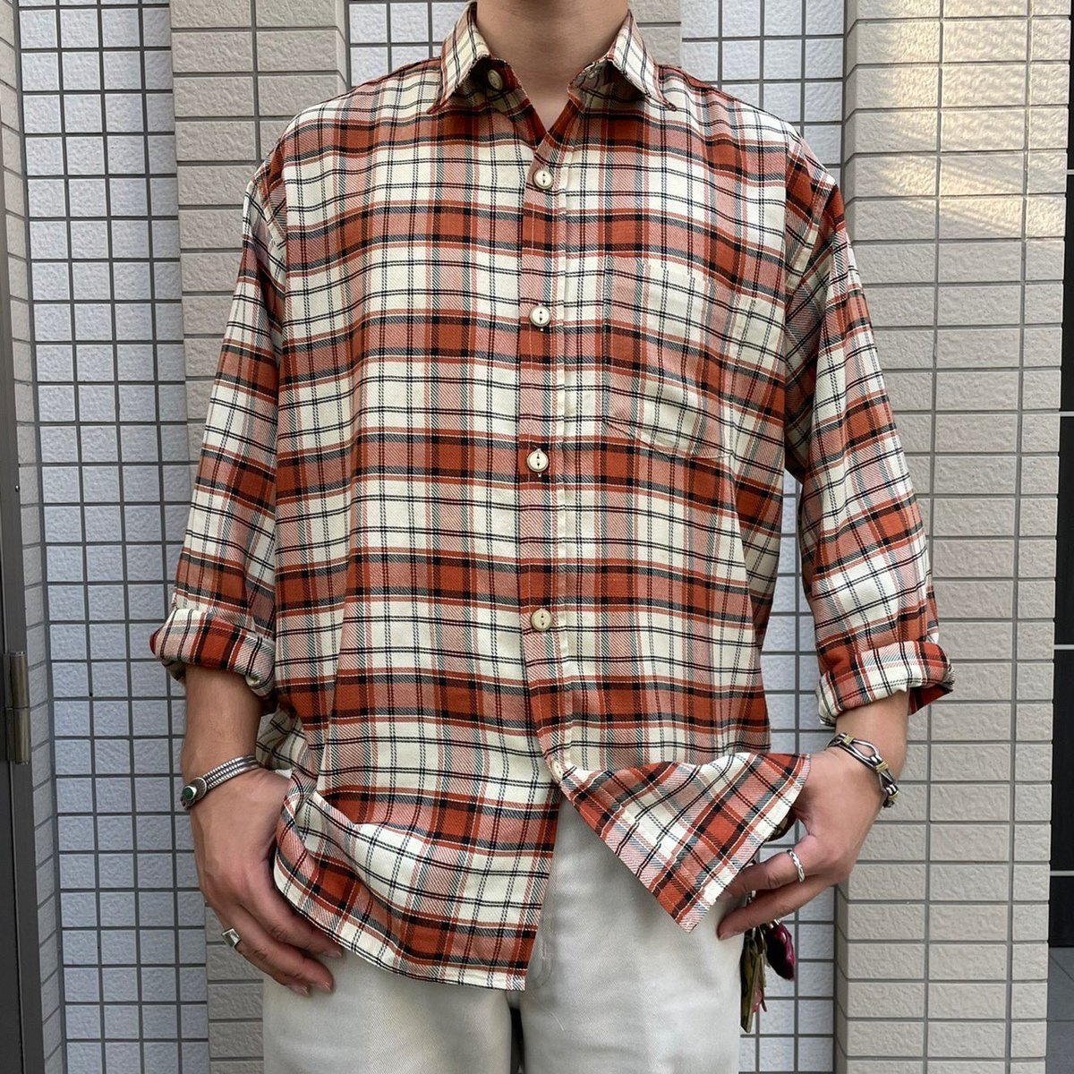 ko10915's tweet photo. 久々に服でもあげていこうかと https://t.co/ECDVEAEVR0